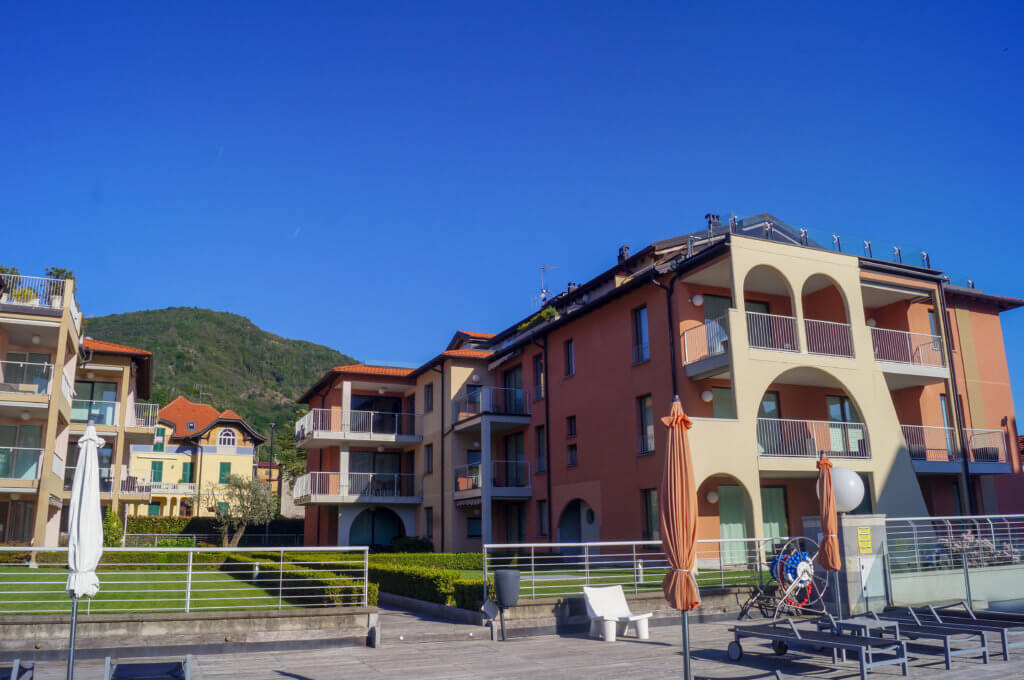 Golfo Gabella Lake Resort appartments