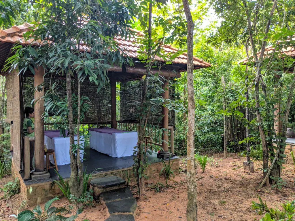 massage huts at Green Bay Resort