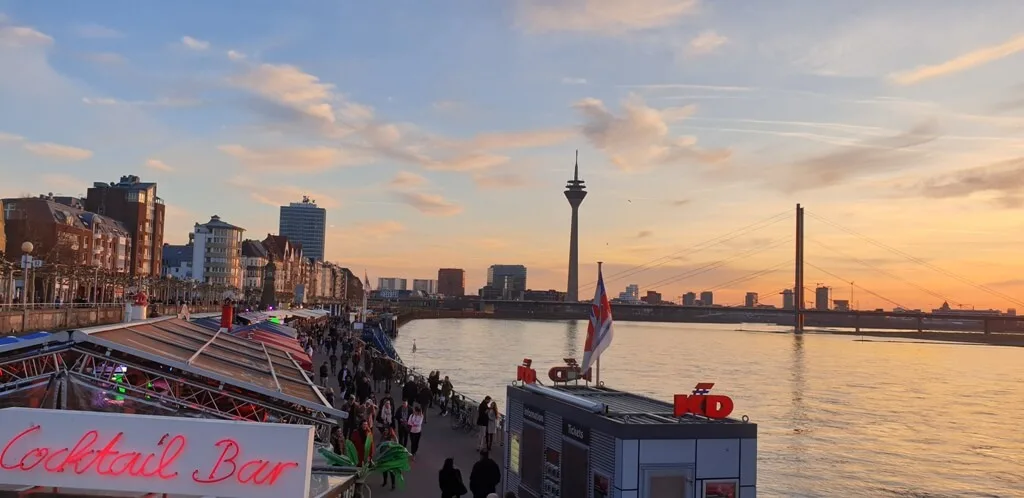 Dusseldorf river sunset