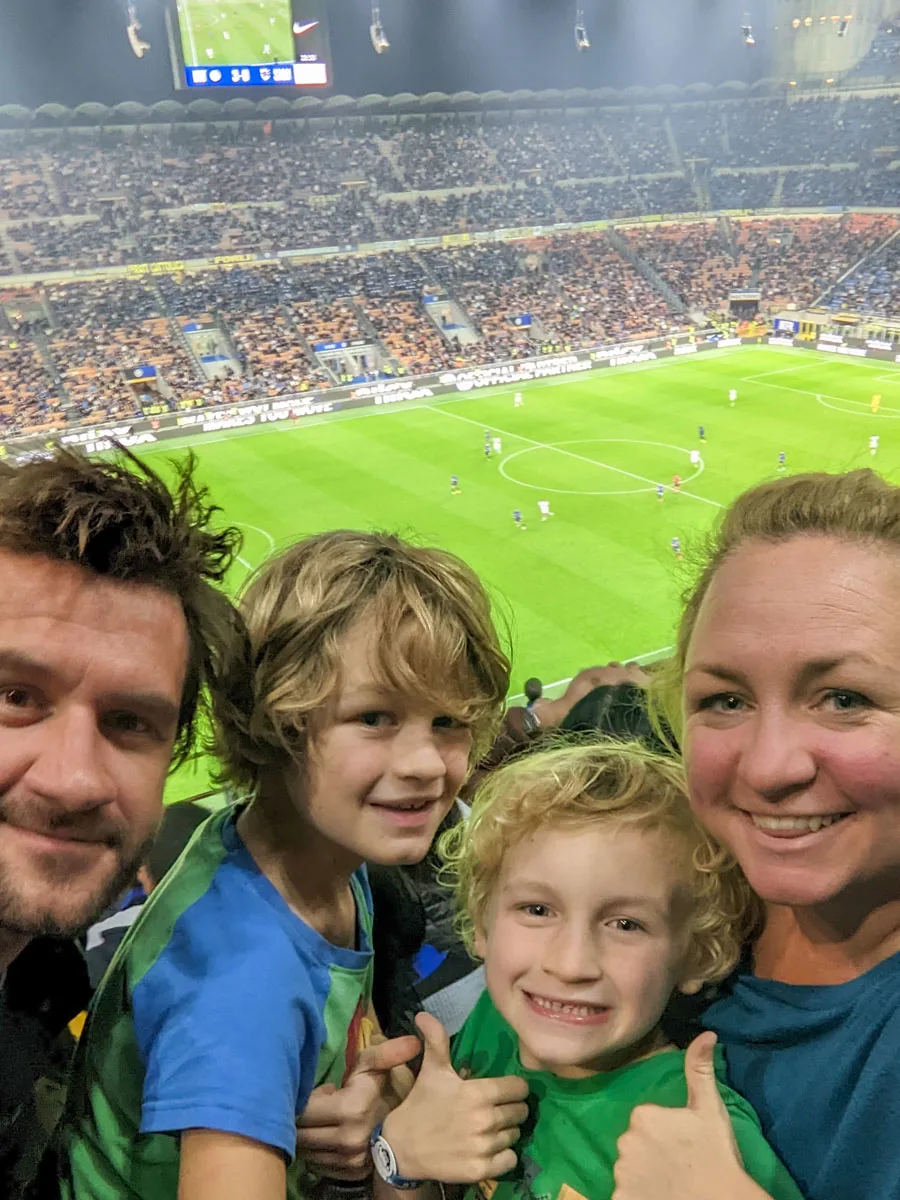 TraveLynn Family at the San Siro